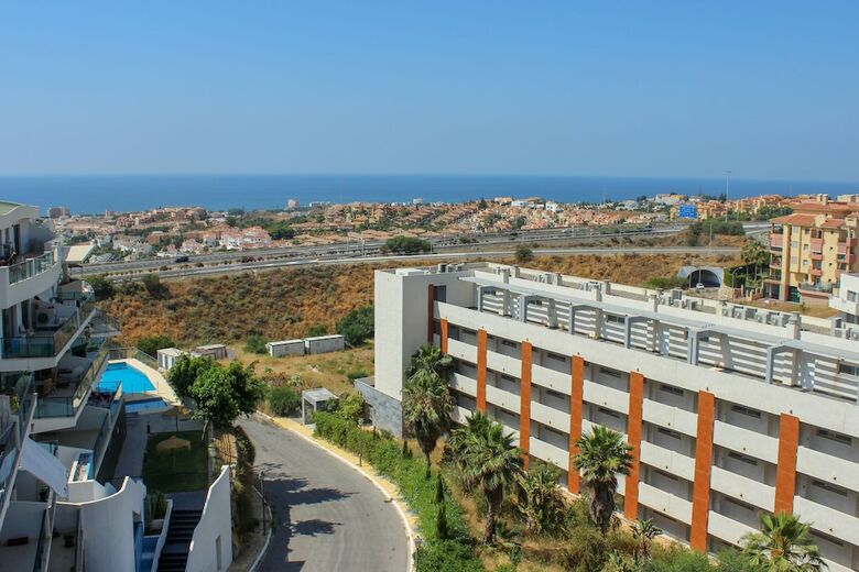 Apartment For Rent In Mijas