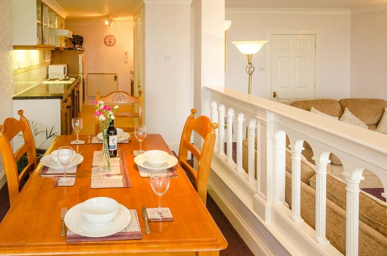 Apartamentos Ardencraig  Houseapartments