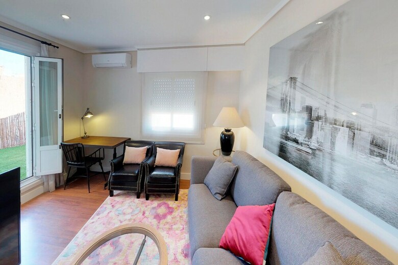 Apartamentos D�plex A Estrenar Puerta Del Sol-�pera