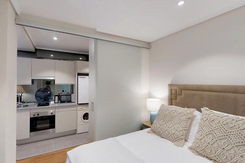Apartamentos D�plex A Estrenar Puerta Del Sol-�pera