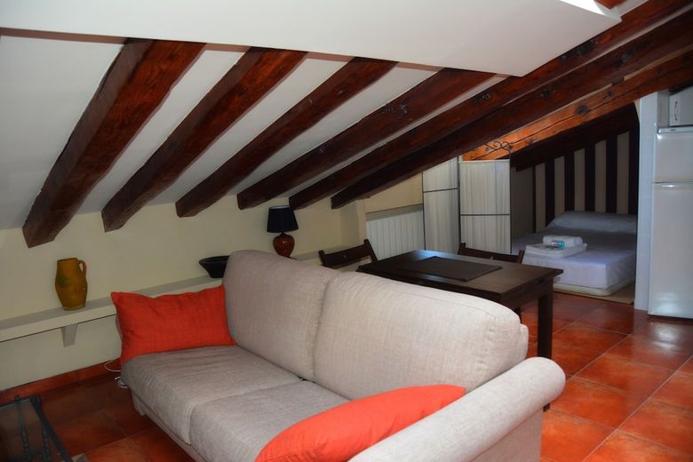 Apartamentos Puerta Del Sol Downtown