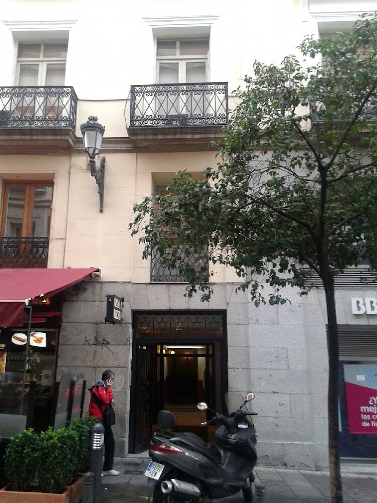 Apartamentos Puerta Del Sol Downtown