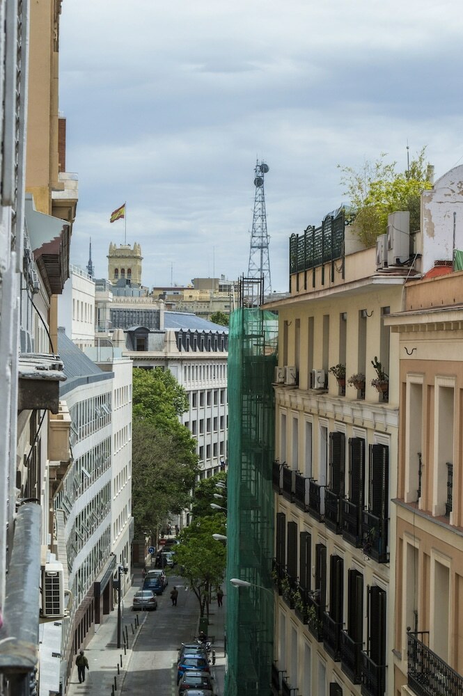 Apartamentos Plaza Cibeles Madrid Centro