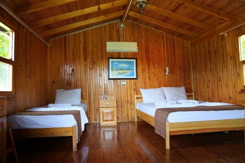 Hotel Arkadas Otel