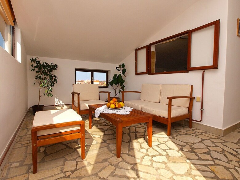 Apartment Mirjana 734