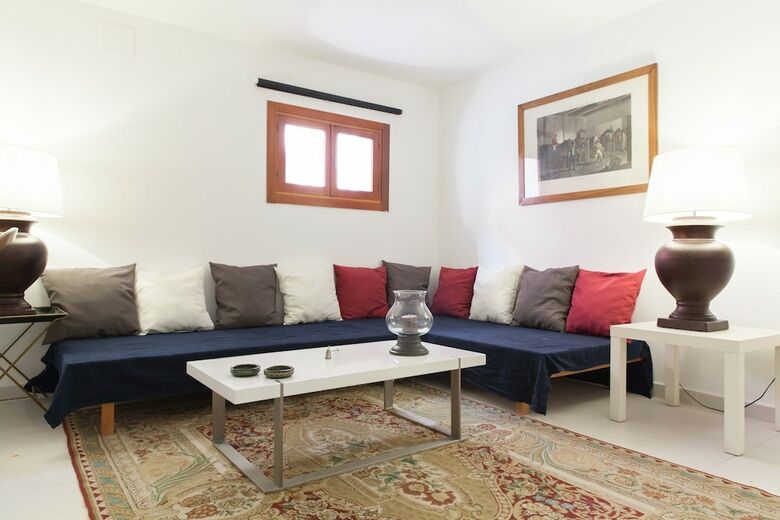 Apartamentos Chalet Jard�n Centro Madrid