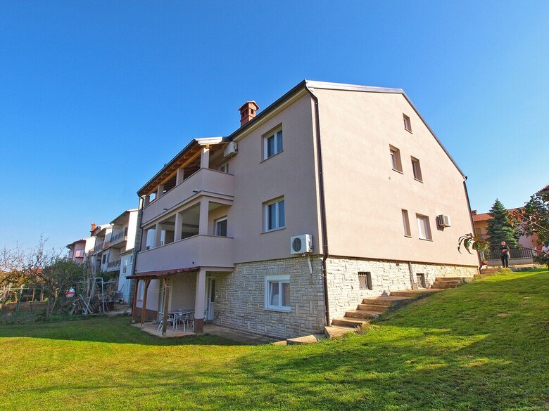Apartments Silvia 143