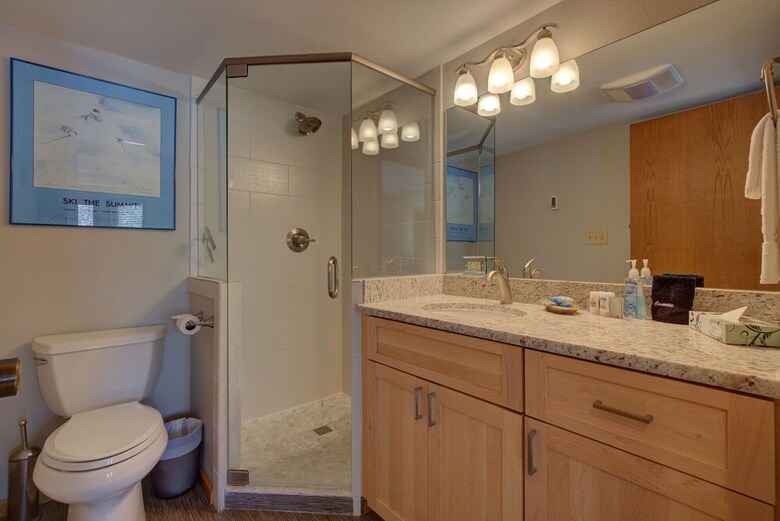Atrium 104 (Downtown Condos With On-site Hot Tub)