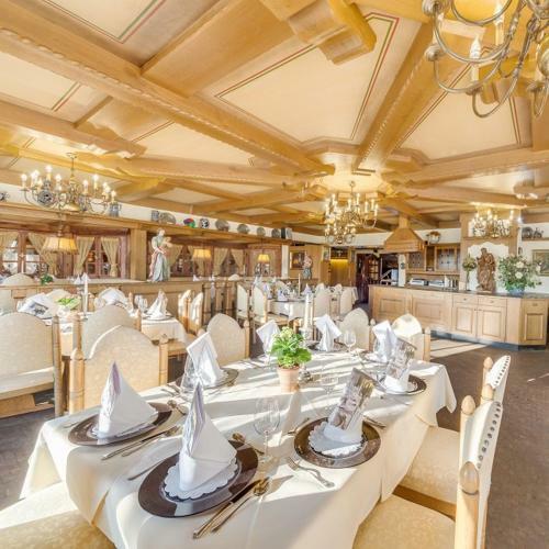 Hotel Rheinischer Hof