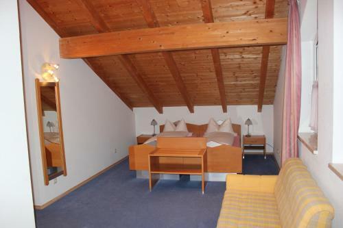 Hostal Pension Demmel