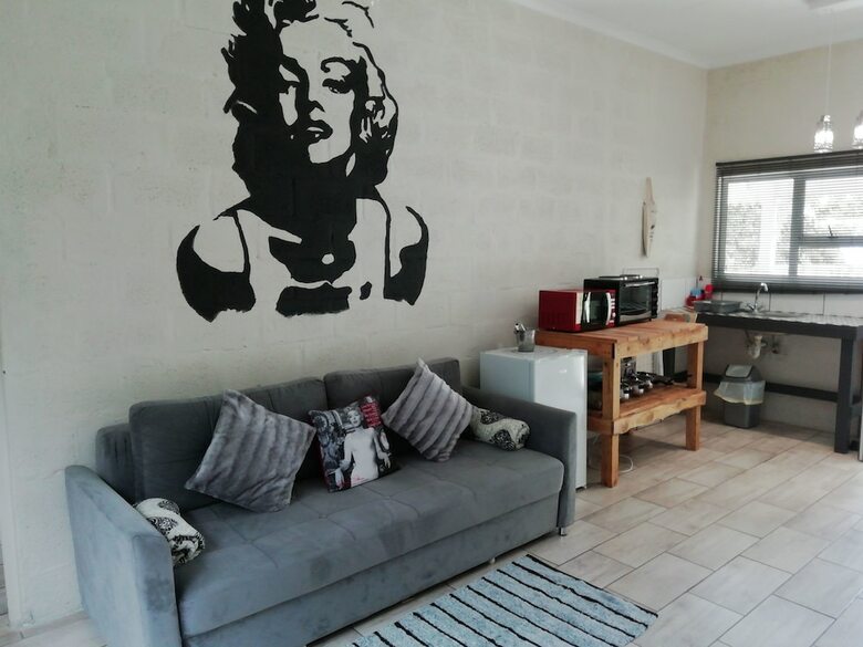 Apartamentos On Main