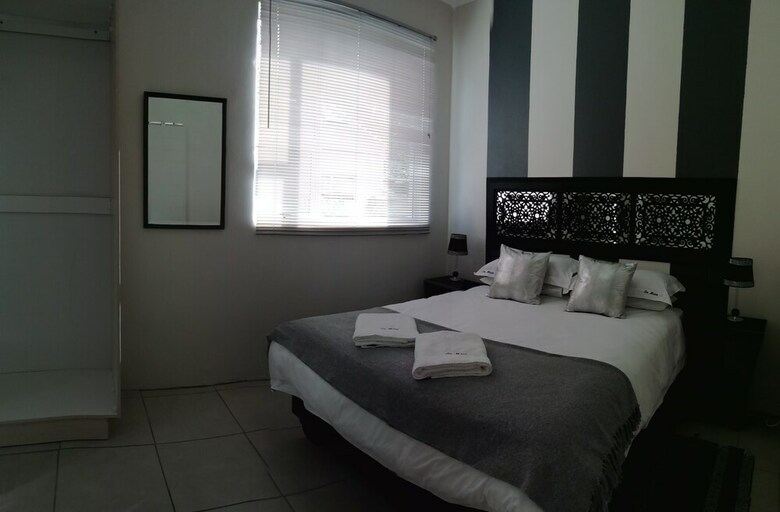 Apartamentos On Main