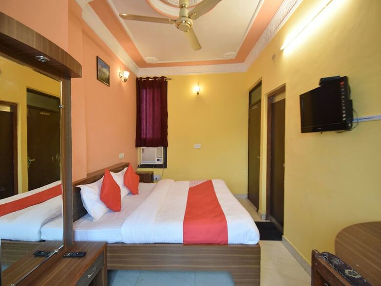 Apartamentos Oyo 11637 Hotel Novelty