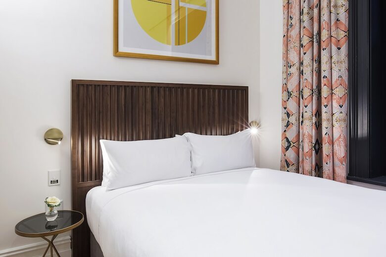 Little Albion, A Crystalbrook Collection Boutique Hotel