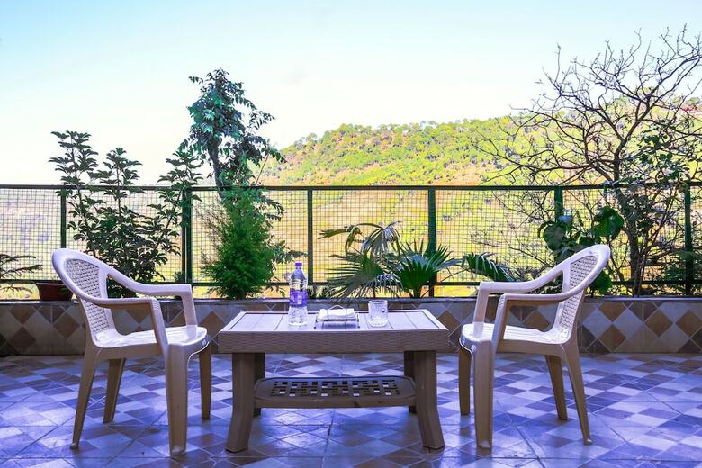 Oyo 12187 Home Luxury Studio Kasauli
