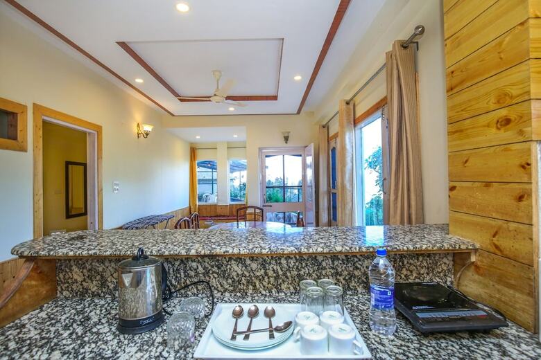Oyo 12187 Home Luxury Studio Kasauli