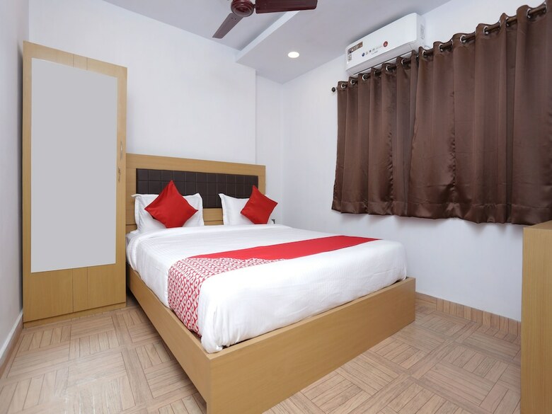 Hotel Oyo 11965 Krishna Guest House