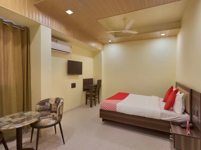 Oyo 11545 Hotel Gargi Executive