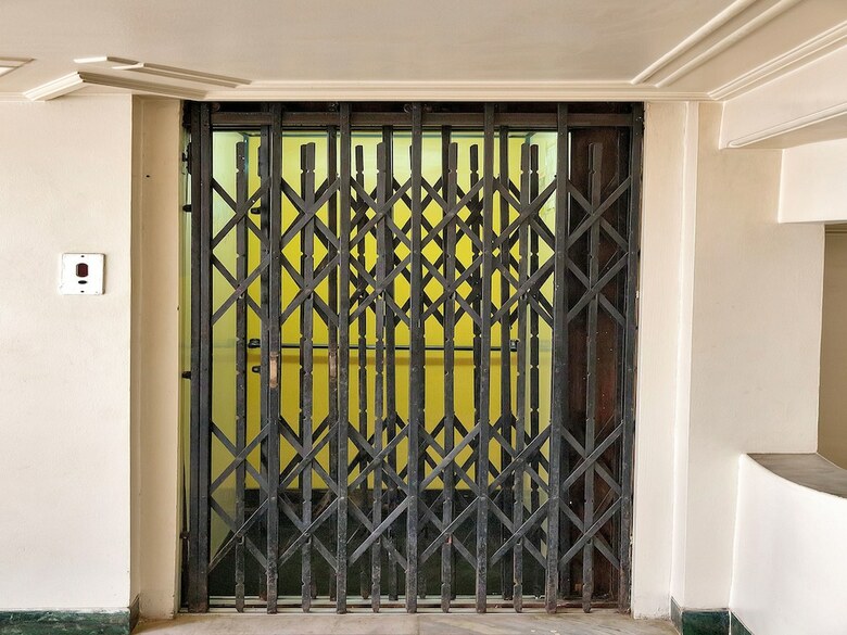 Oyo 12020 Hotel Ratna Regency