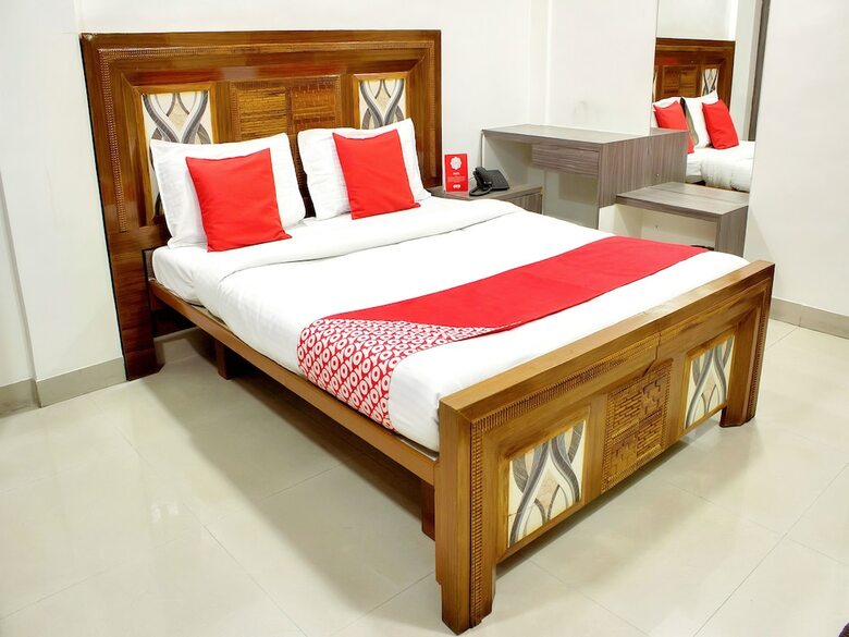Oyo 10678 Hotel Nandanvan