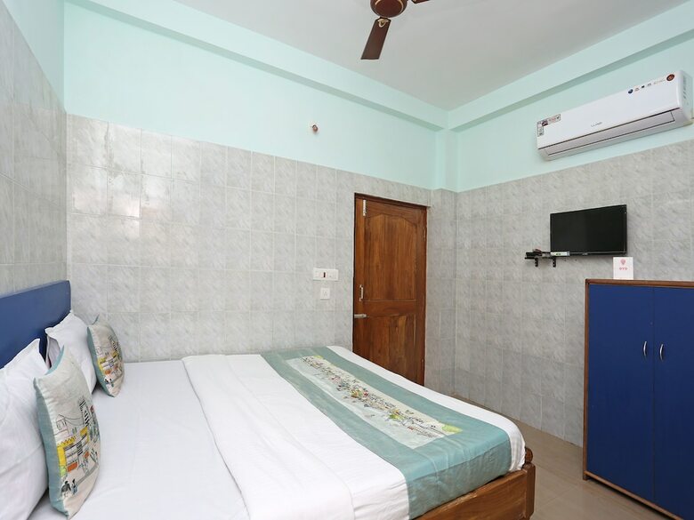 Oyo 12801 Hotel Nilamadhab