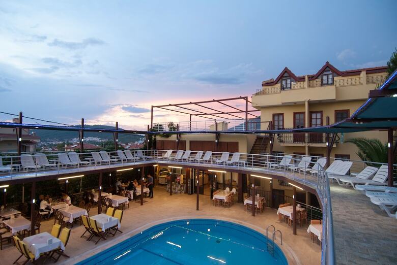 Grand Ruya Hotel