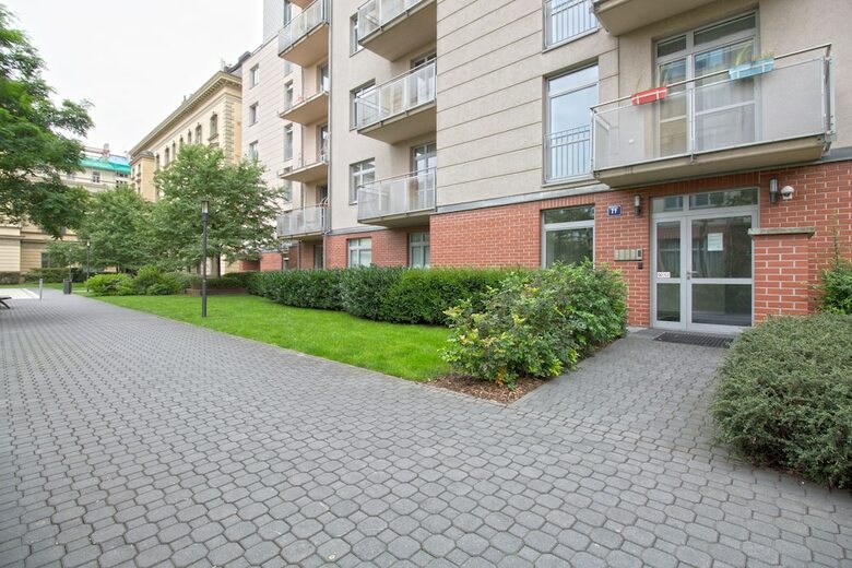 Luxurious Apart.with Swimming Pool