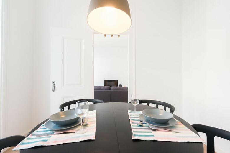 Apartamentos Typical Almirante By Homing