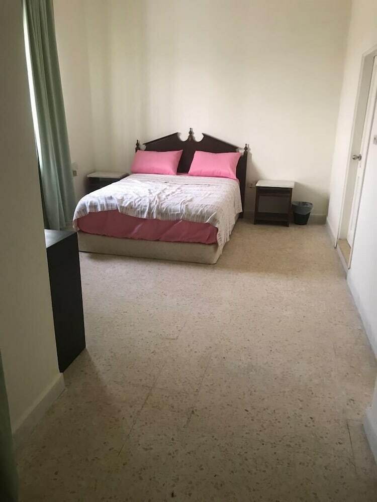 Apartamentos Al Qatal Building