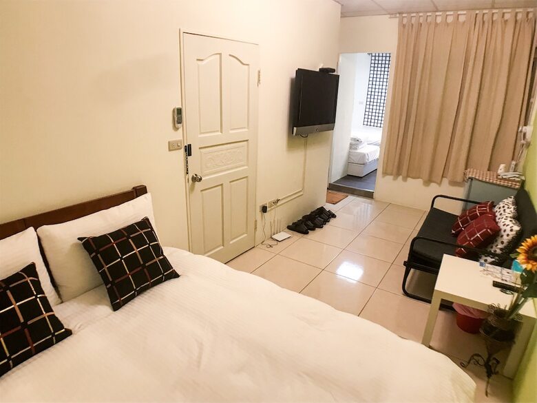 Hotel Feng Chia Europe 5