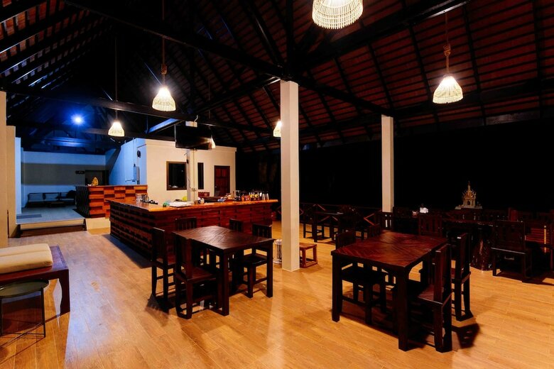 Hotel Phayamas Private Beach Resort