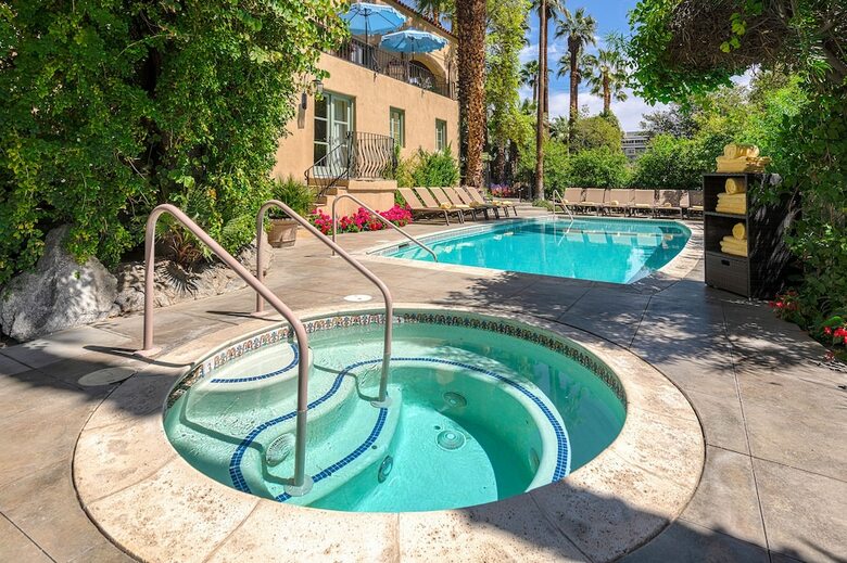 Hotel The Willows Historic Palm Springs Inn