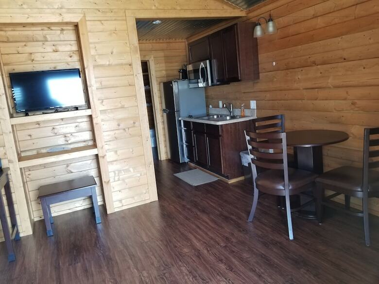 Cabana Paradise Rv&cabin Resort