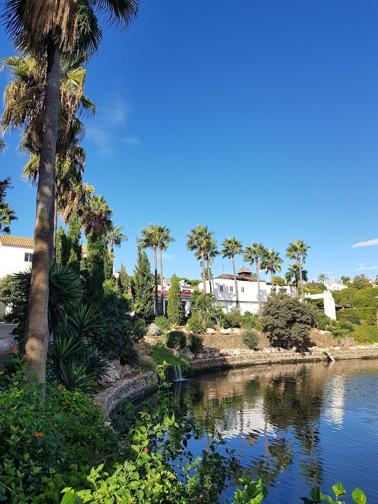 Apartamentos Golf Santa Mar�a Marbella