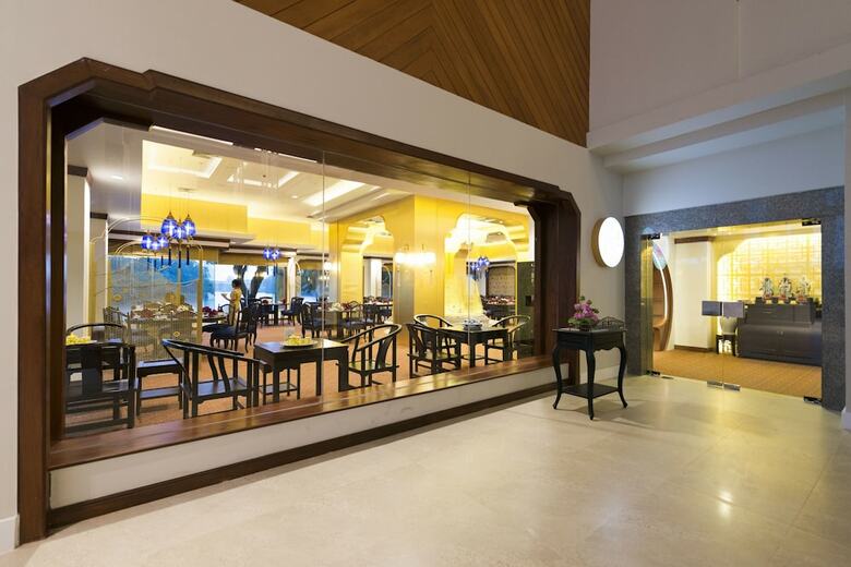 Hotel The Riverie By Katathani