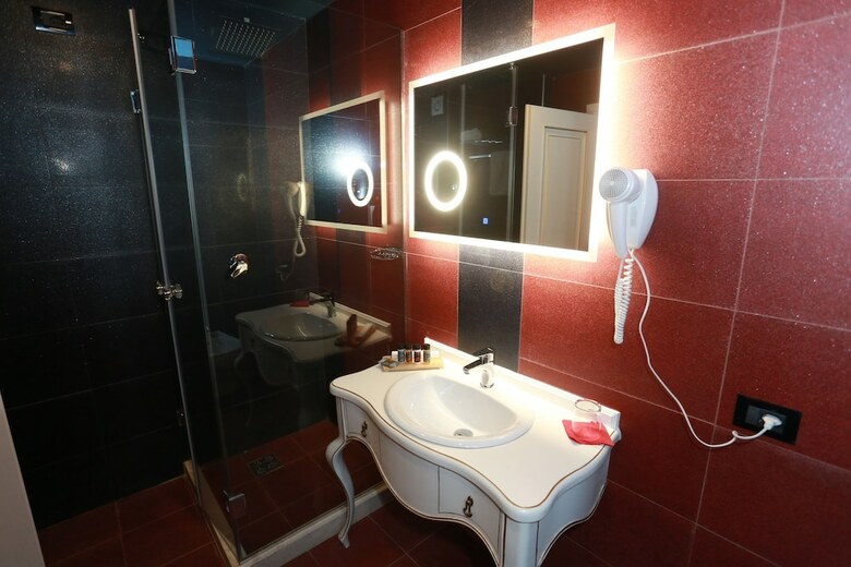 Hotel Hymetis Palace