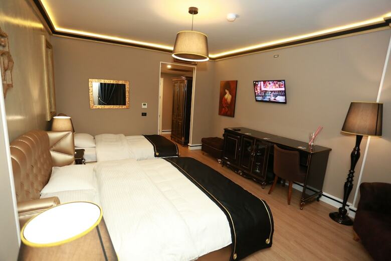 Hotel Hymetis Palace
