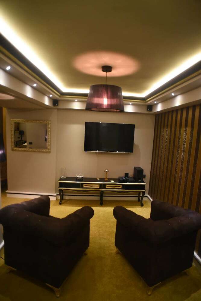 Hotel Hymetis Palace