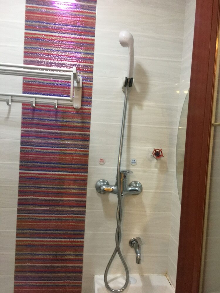 Hostal Hoi To Hostel