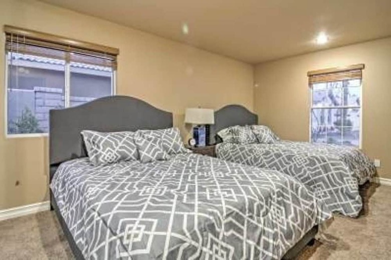 Updated 4br Home In Palm Desert