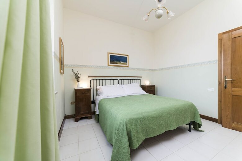 Albachiara Casa Di Campagna B&B