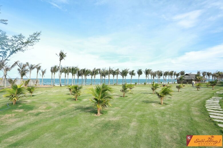 Hotel Suoi Hong Resort