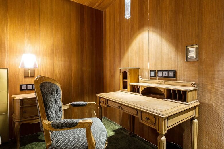 Inhouse Hotel Grand