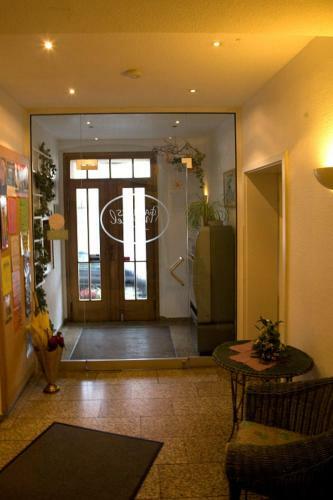 Hostal Gasthaus Merkel Hotel