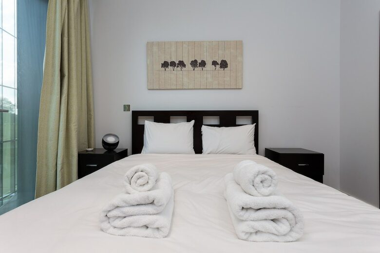East Putney 2 Bedroom Apartment