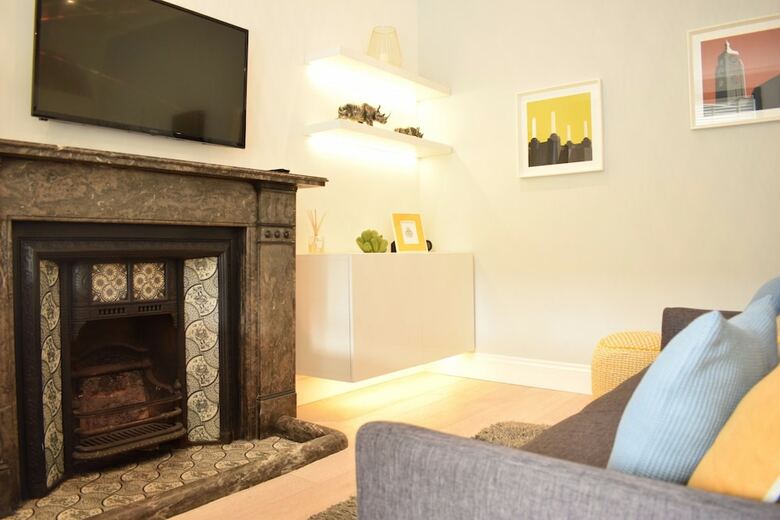 Apartamentos Studio Flat Near Barons Court
