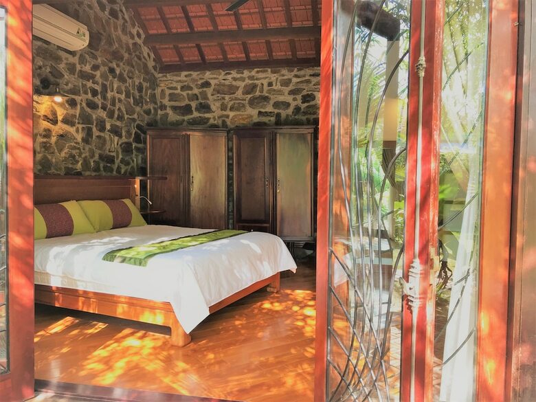 Hotel An Bang Beach Stone Villa