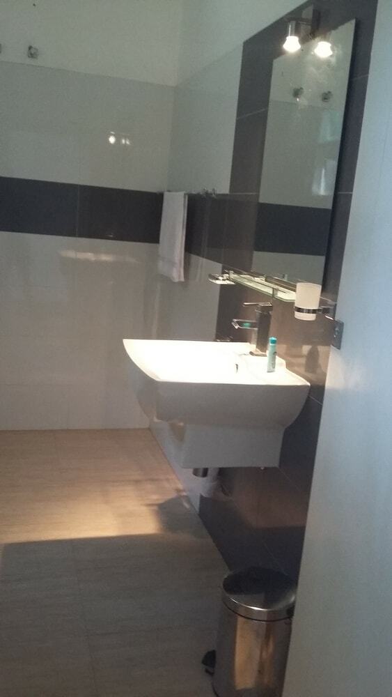 Hotel Metteyya Villa