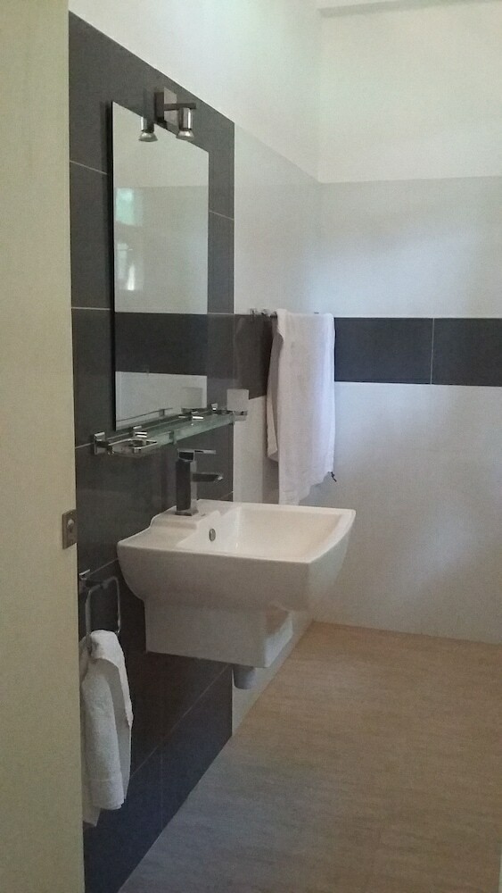 Hotel Metteyya Villa