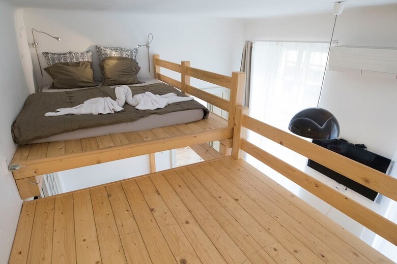 Wenceslas Apartment For 10 With AC